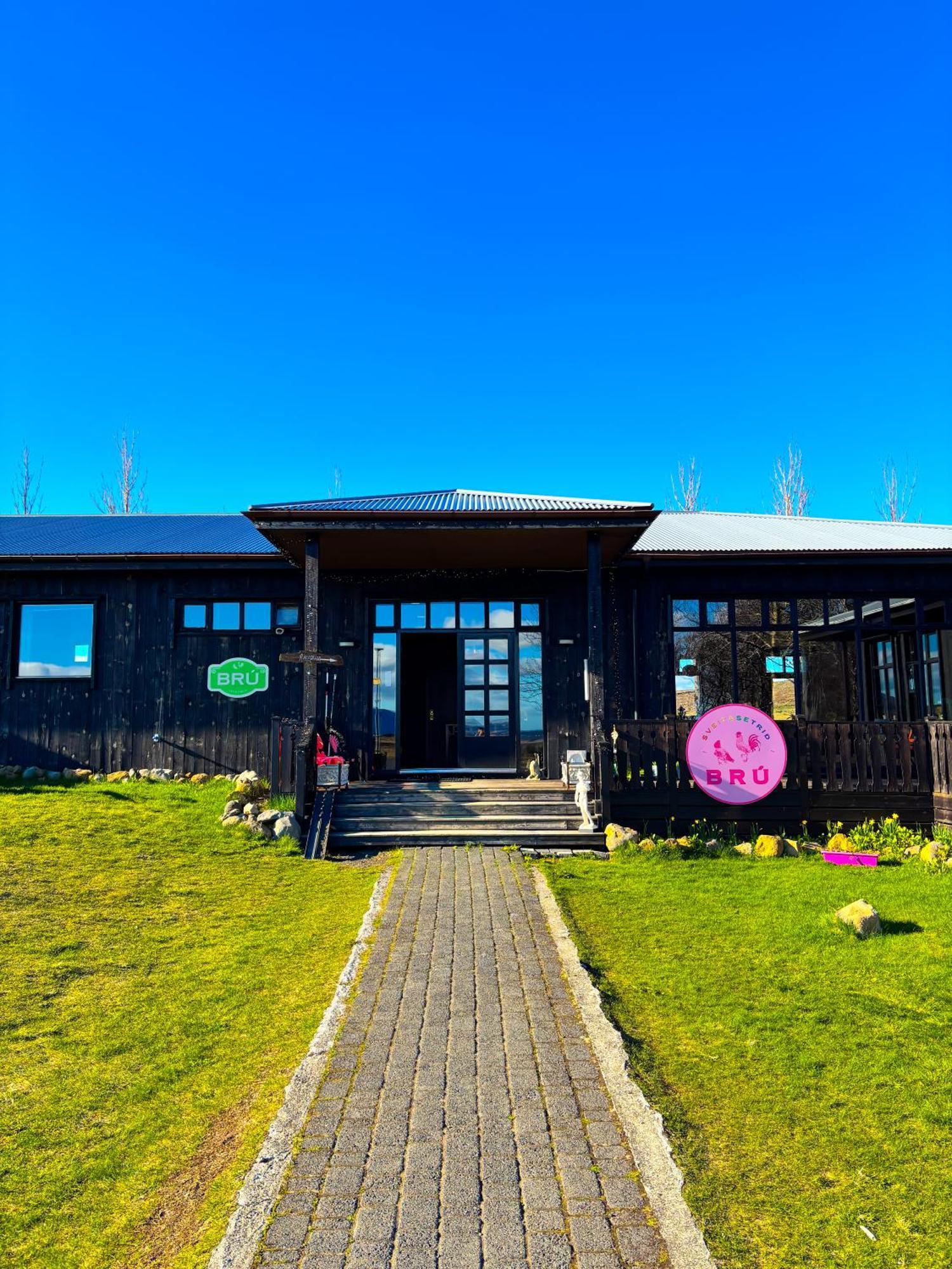 Bru Country Estate Hotel Selfoss Exterior photo